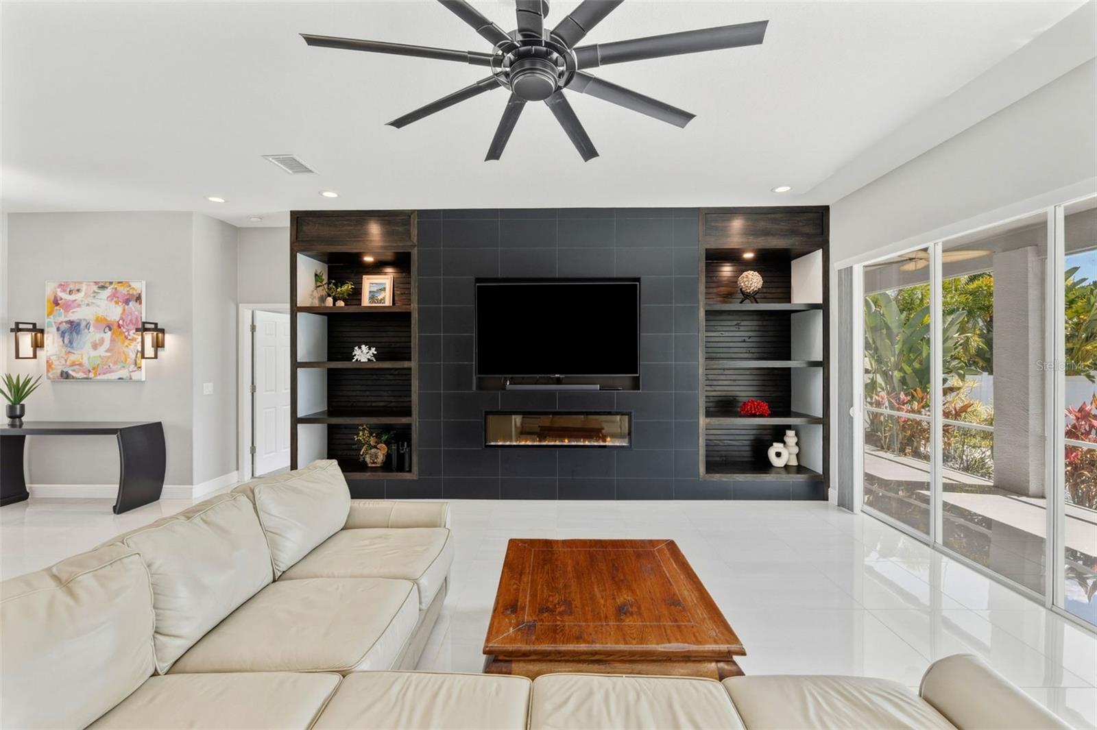 Living Room with Eletric Fireplace