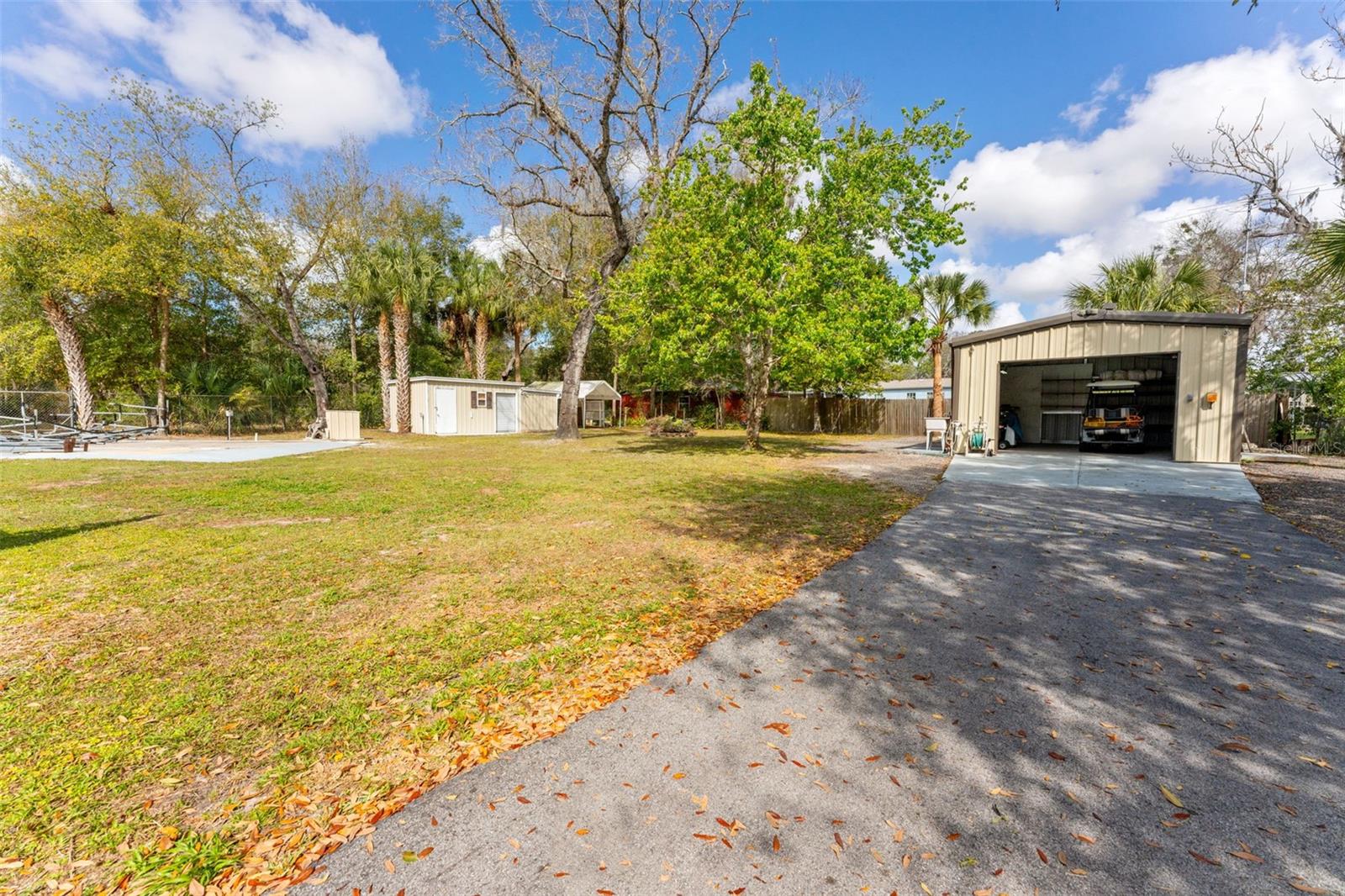 Detached Garage/Workshop