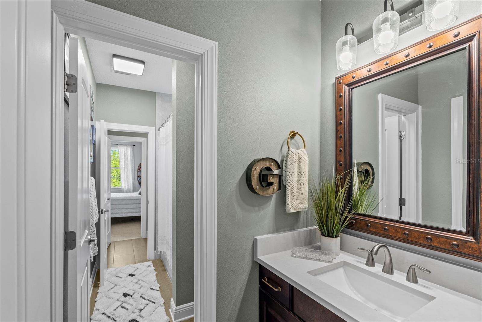 Jack and Jill Bath between bedrooms 4 & 5