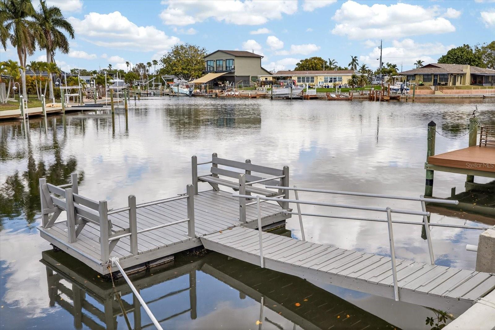 12 ft floating dock-wide canal views