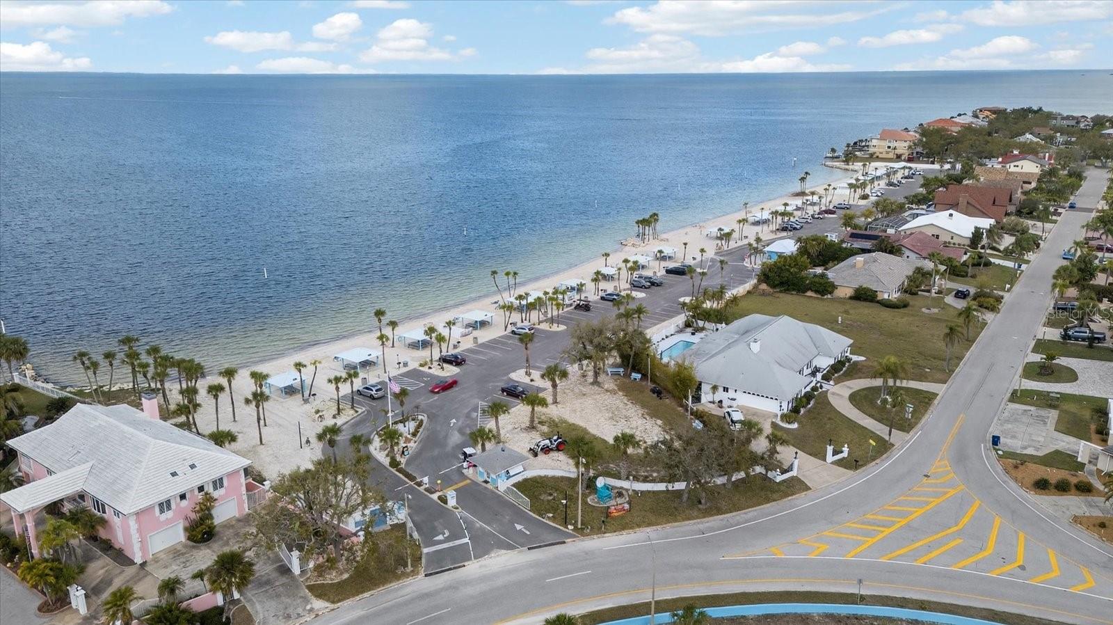 Gulf Harbor Beach Club only minutes away