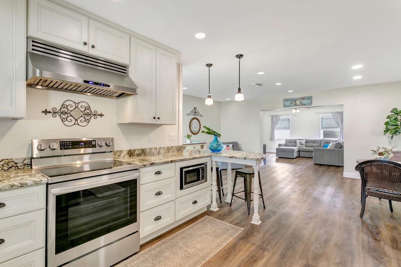 Beautifully updated kitchen