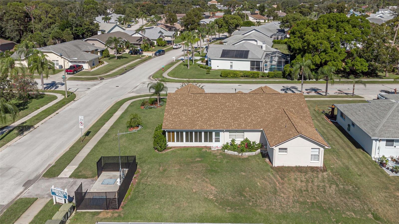 Huge Backyard! Room for Pool or Backyard Oasis