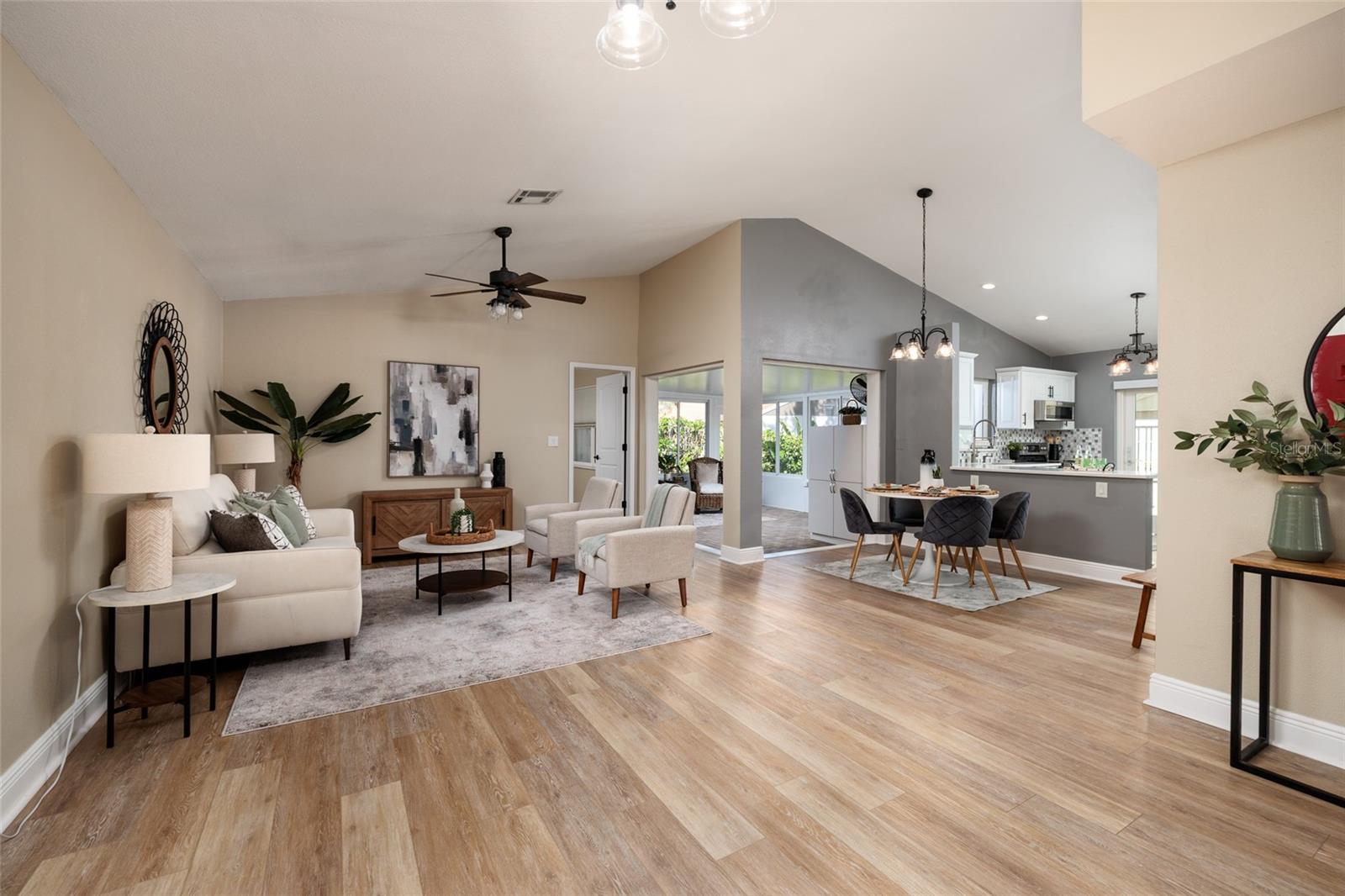 Living Room/Dining Room/Kitchen/Florida Room