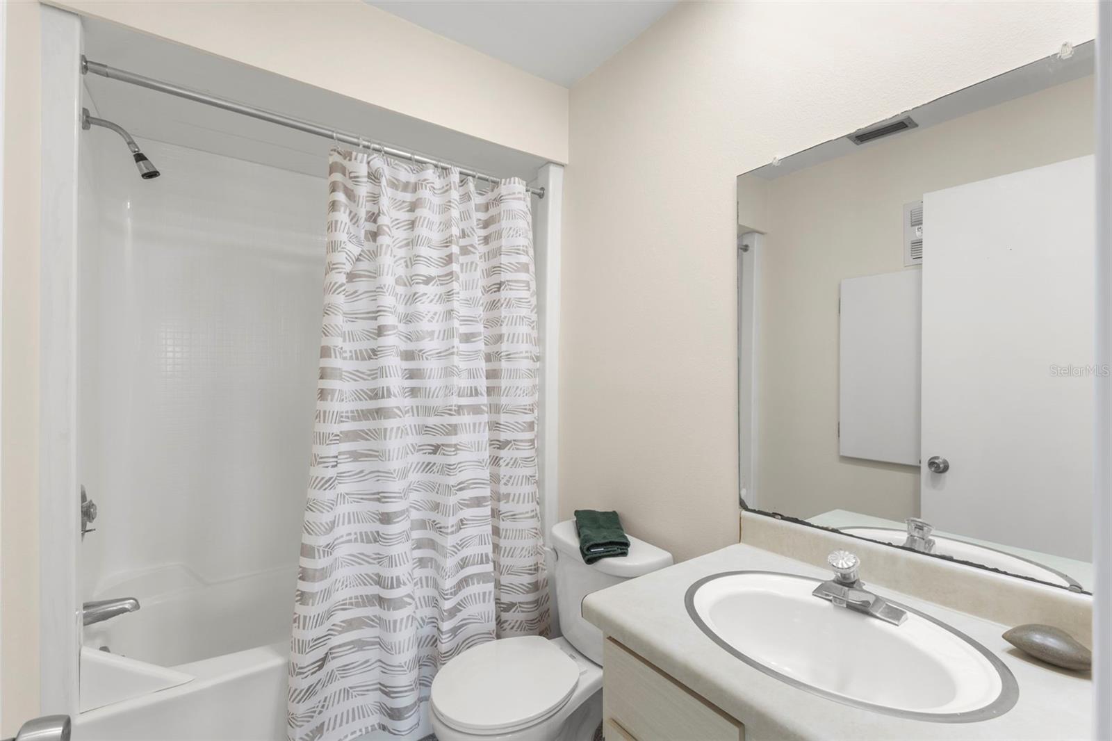 TUB/SHOWER FOR OFF OF 2ND BEDROOM