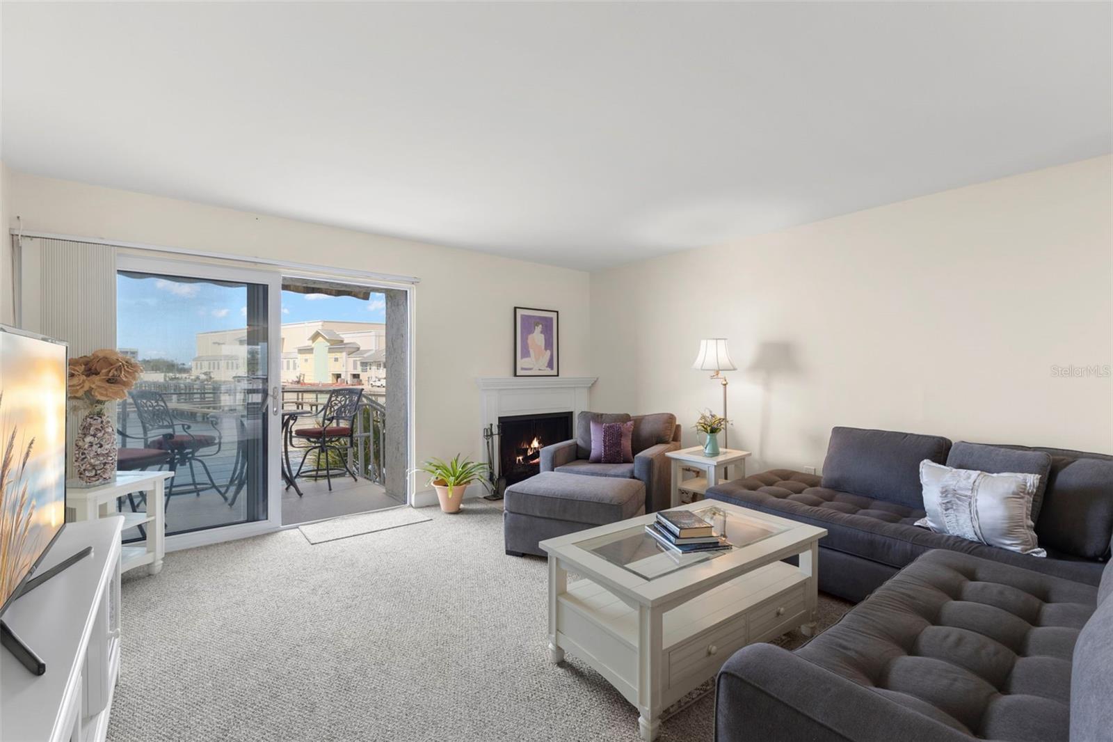 LIVING ROOM W/SLIDER TO DECK/PORCH