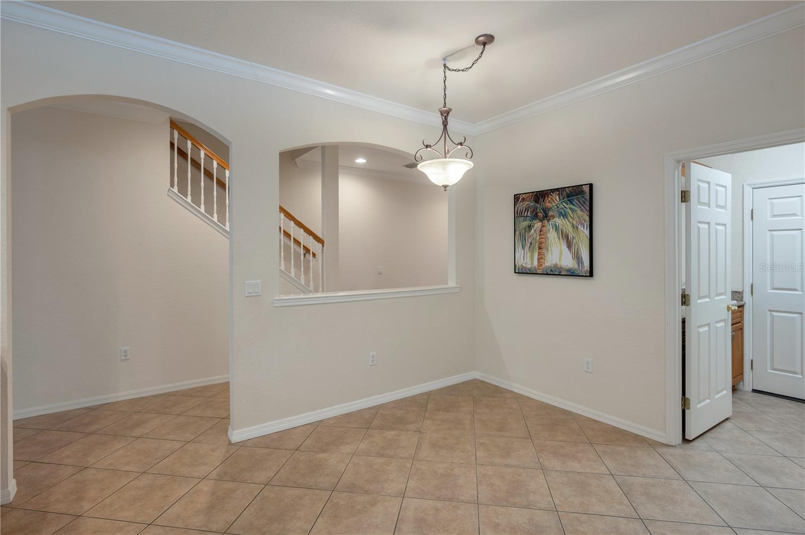 Wonderful Dining Area in Kitchen!