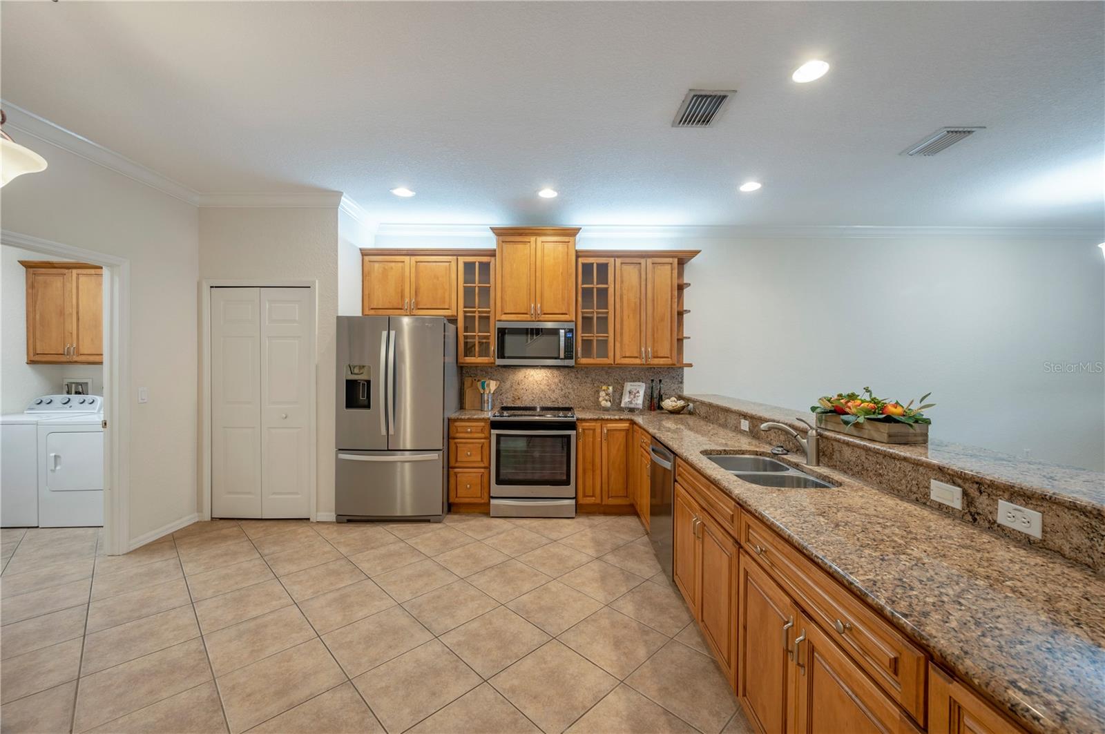 Lots of Counterspace and Breakfast Bar!