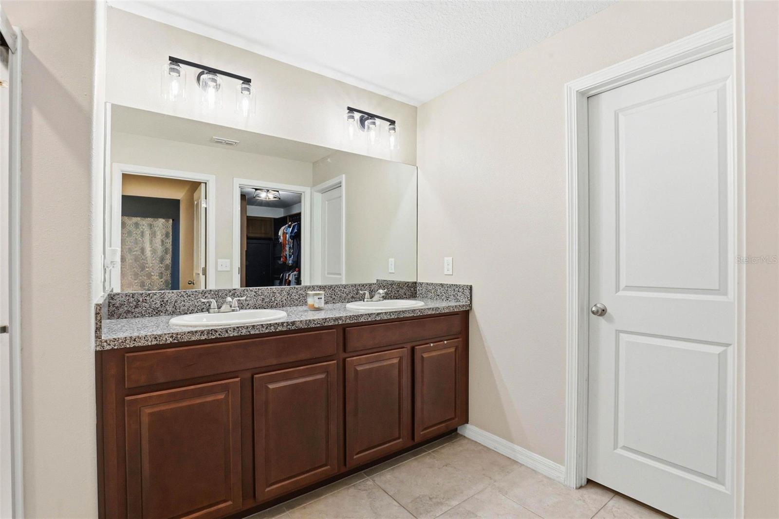 Primary En-Suite-Dual Sink Vanity