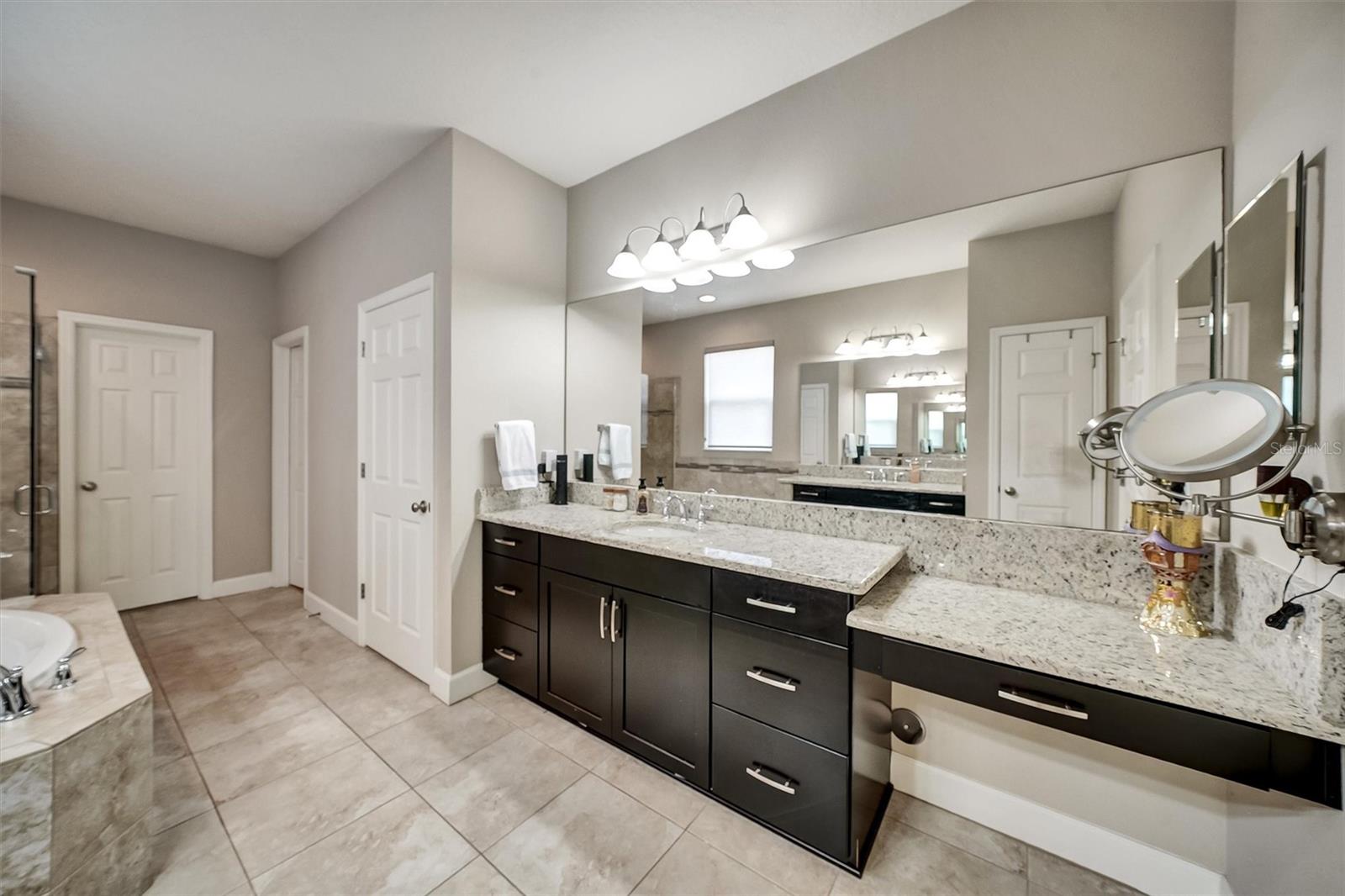 1st Floor Master Bath