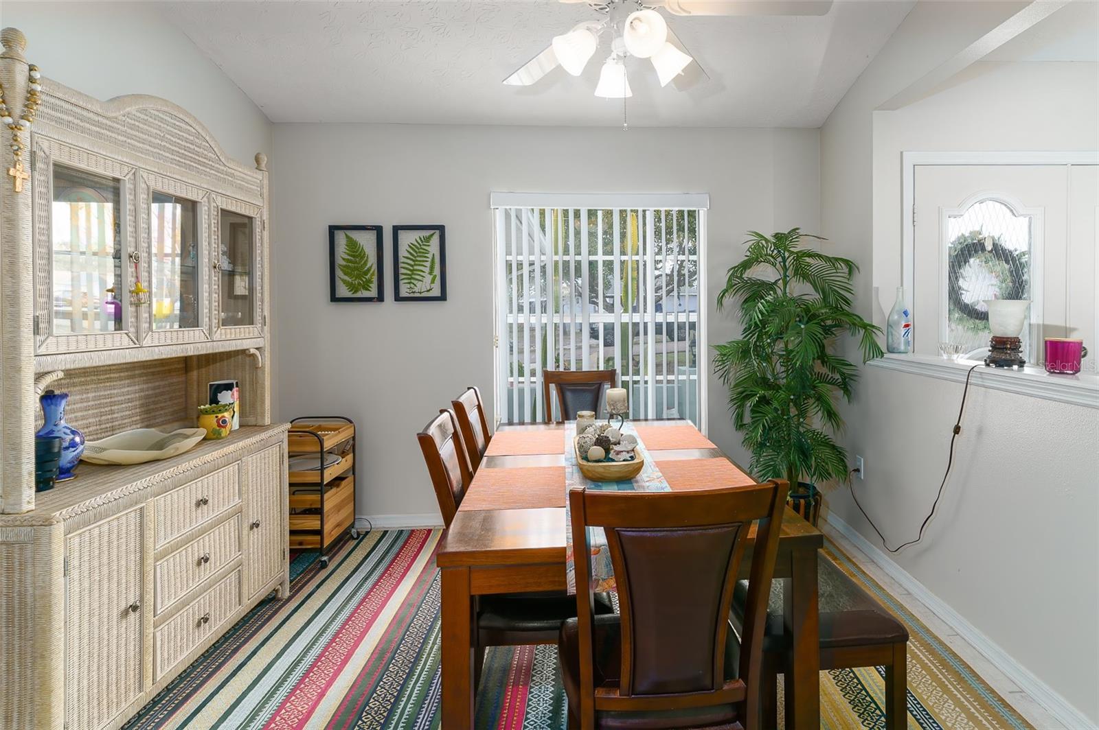 it's a good dining room