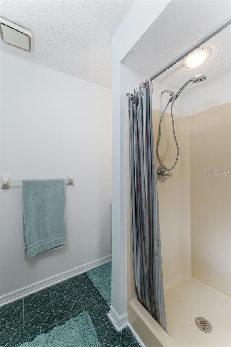 here's that 3rd bedroom's bathroom!