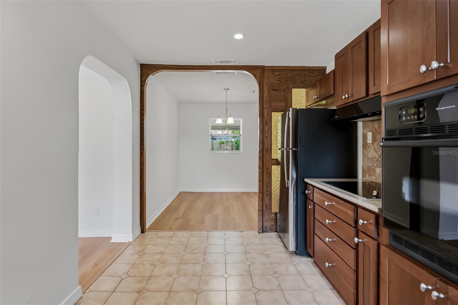 Kitchen looking into dinning arae