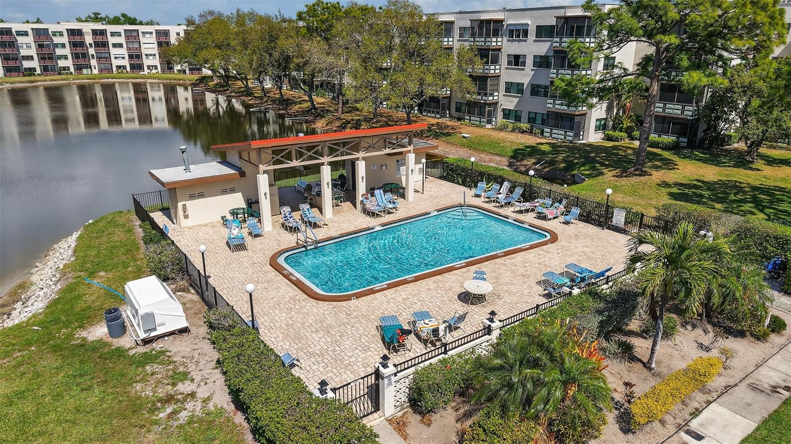 Community pool between Newport/Madison