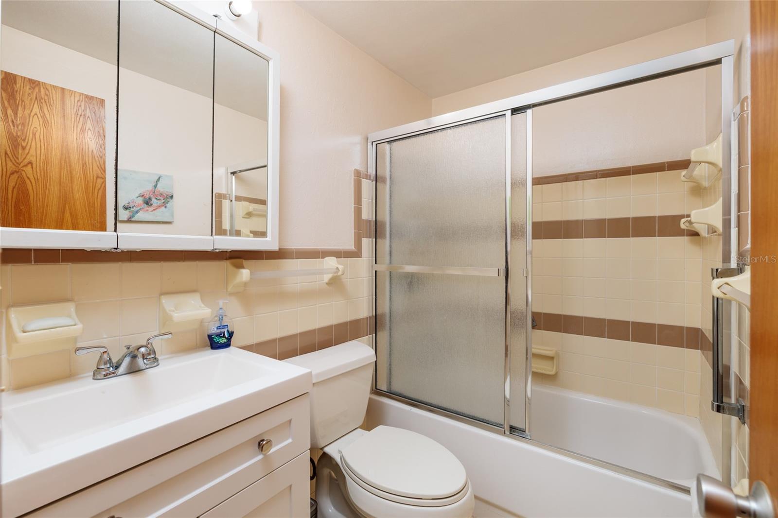 Bathroom measures 7'5" x 5'2"