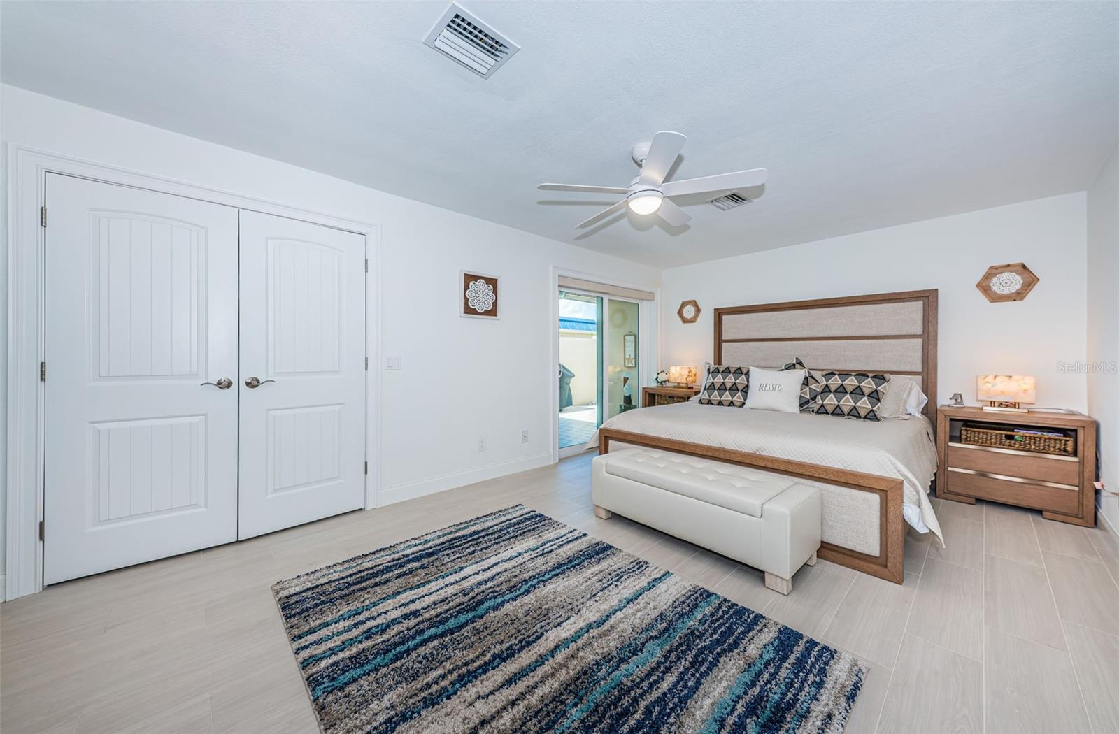 2nd bedroom (front of home)