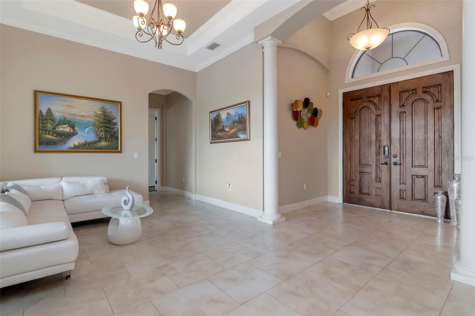 living room/ front entrance