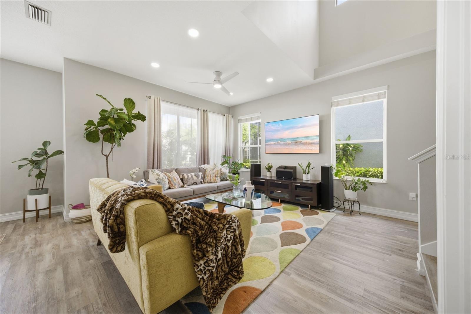 plenty of natural lights