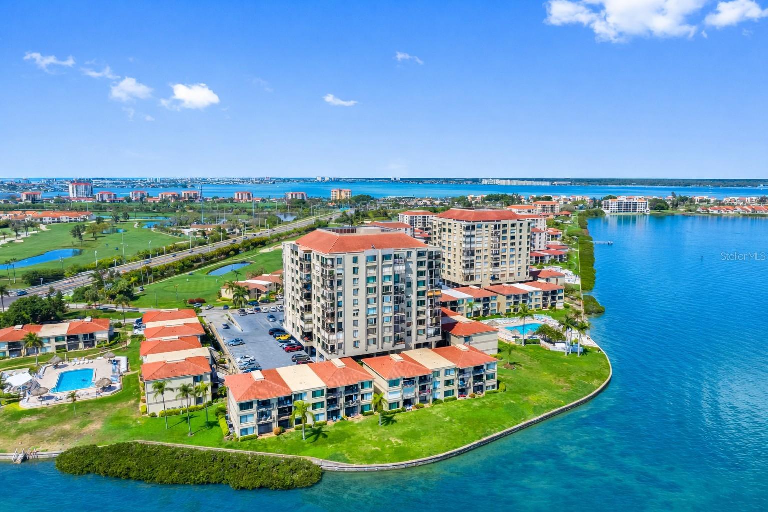 Island Living Surrounded by Tampa Bay and the Intracoastal