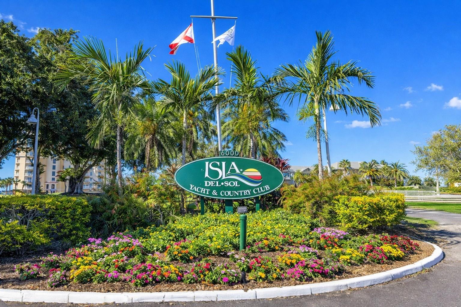 Isla del Sol Yacht and Country Club