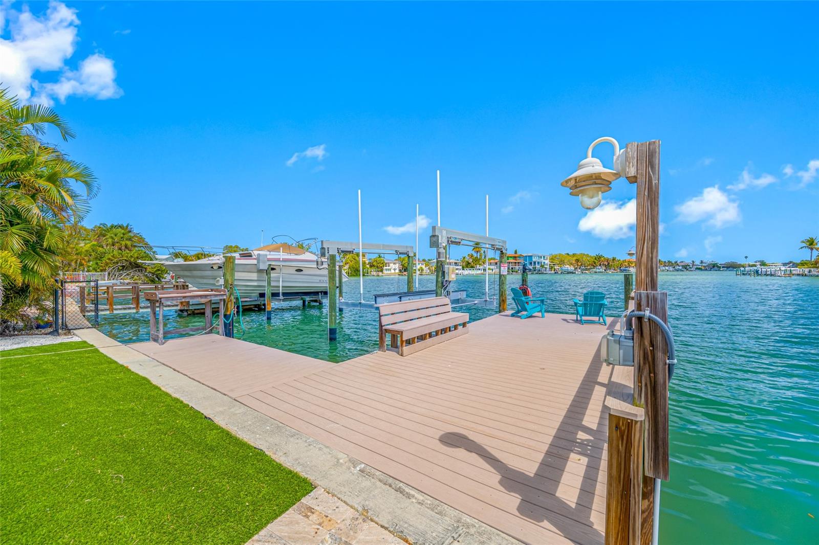 Pier and 13k lb lift