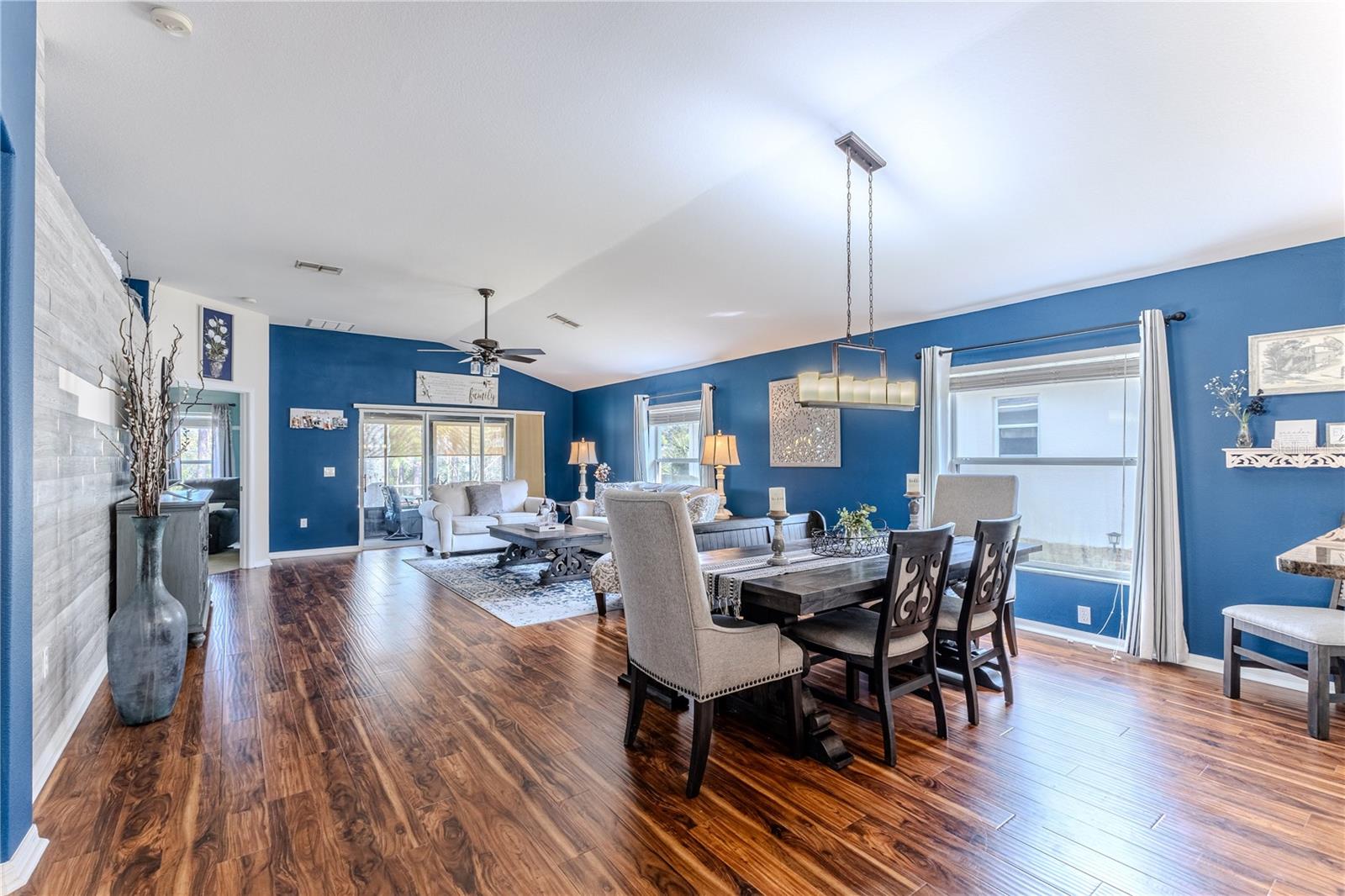 Living Room/Dining Are