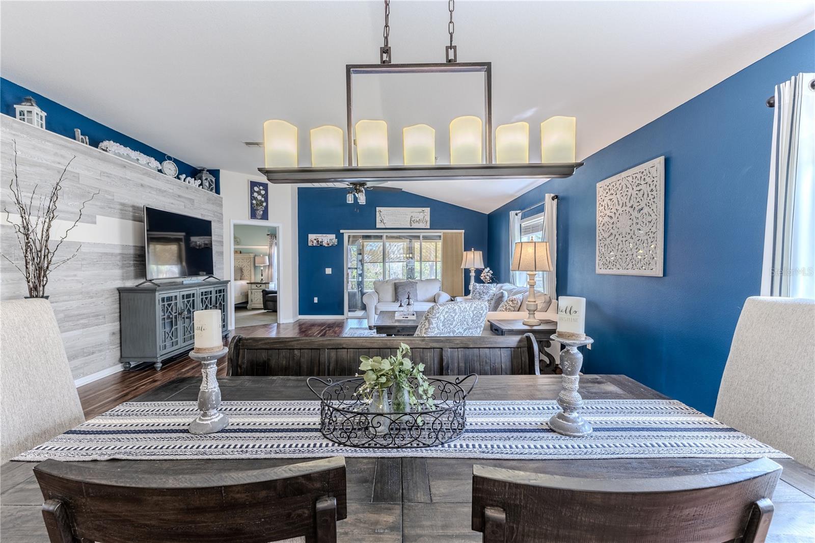 Living Room/Dining Are