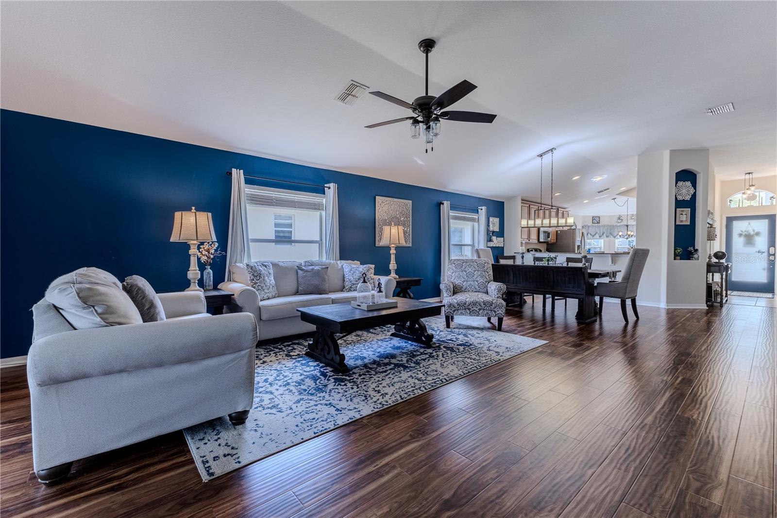 Living Room/Dining Are