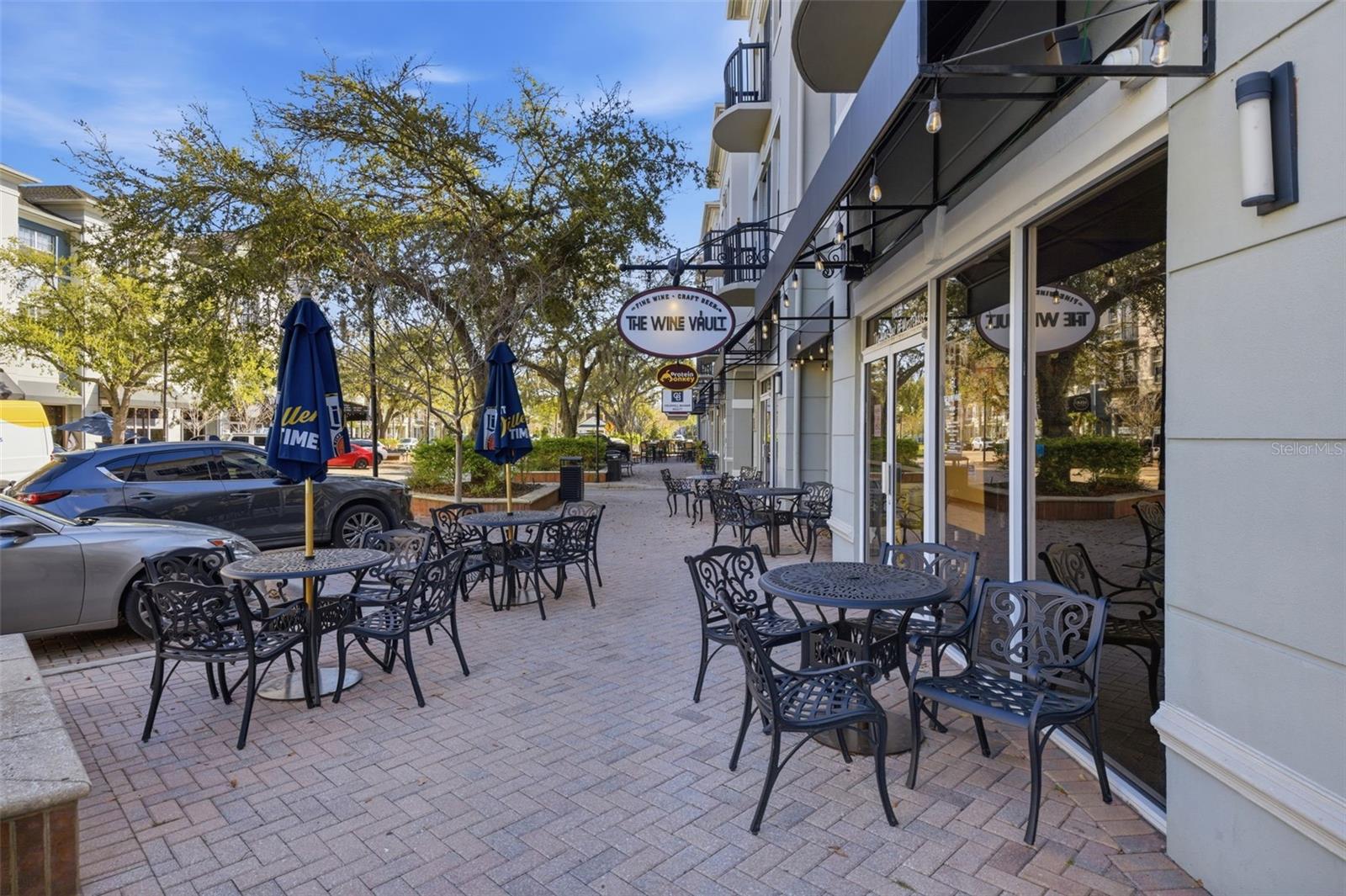 westchase neighborhood restaurant