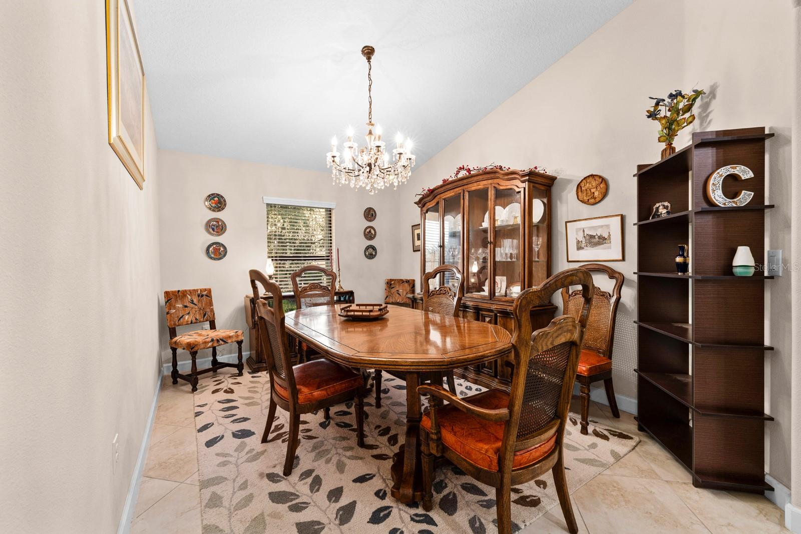 DINING ROOM-CHANDELIER NOT INCLUDED