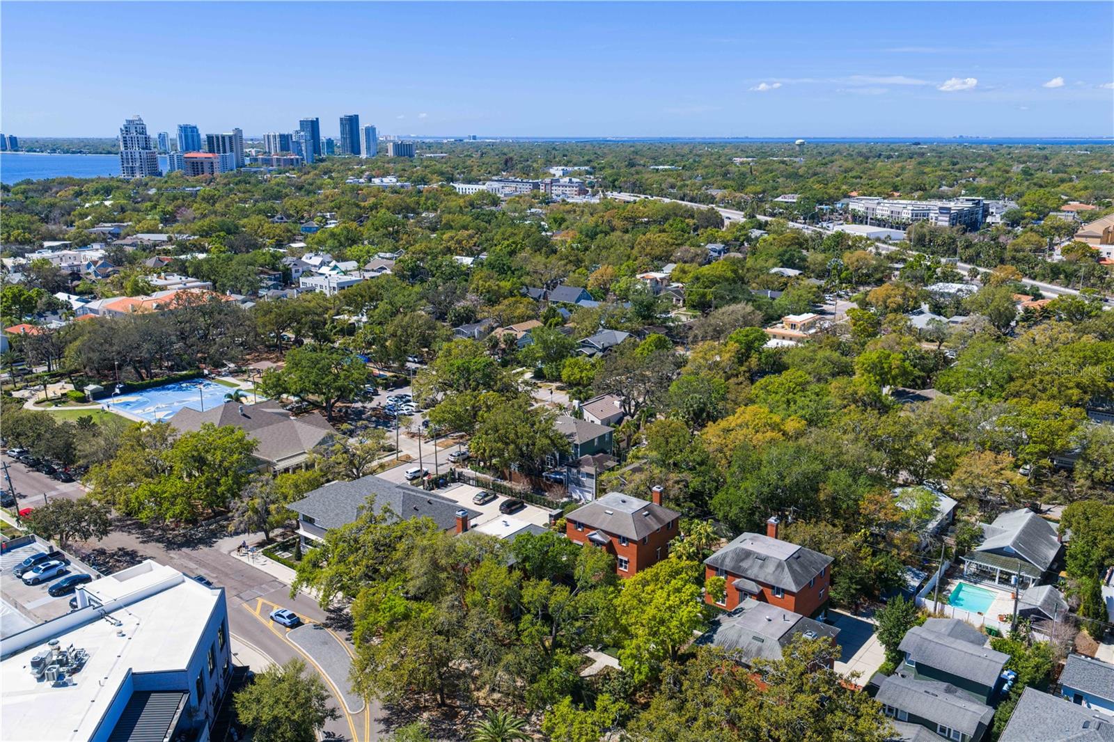 Downtown Tampa is 10 Min. from your front door