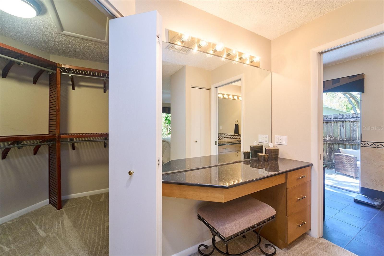 en-Suite Makeup Vanity