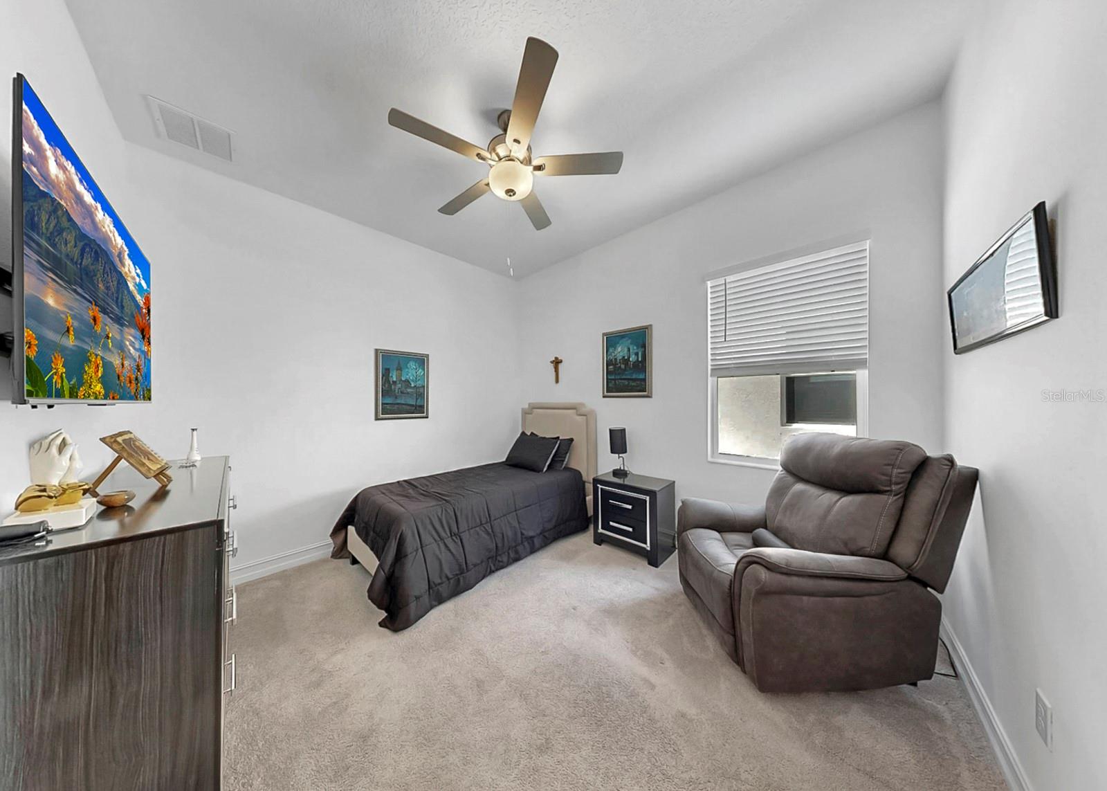 Guest Suite with Private Bath