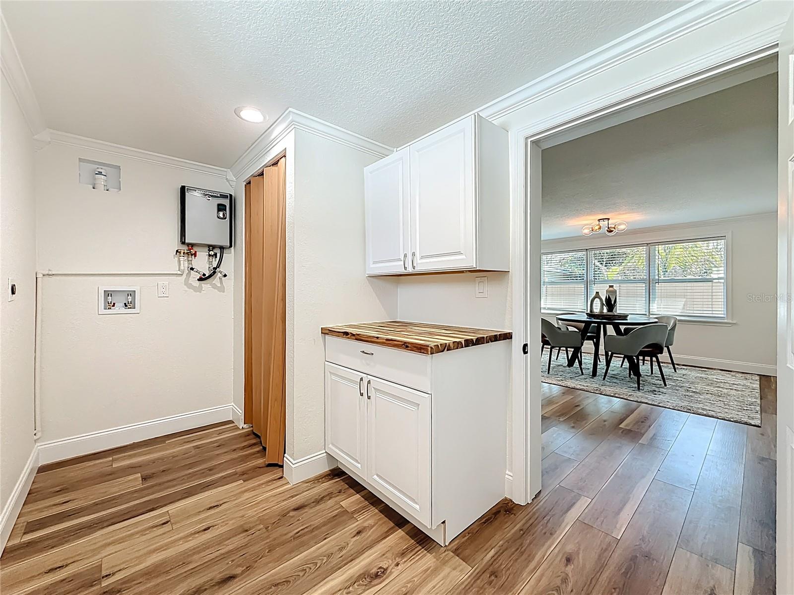 Laundry With Built ins