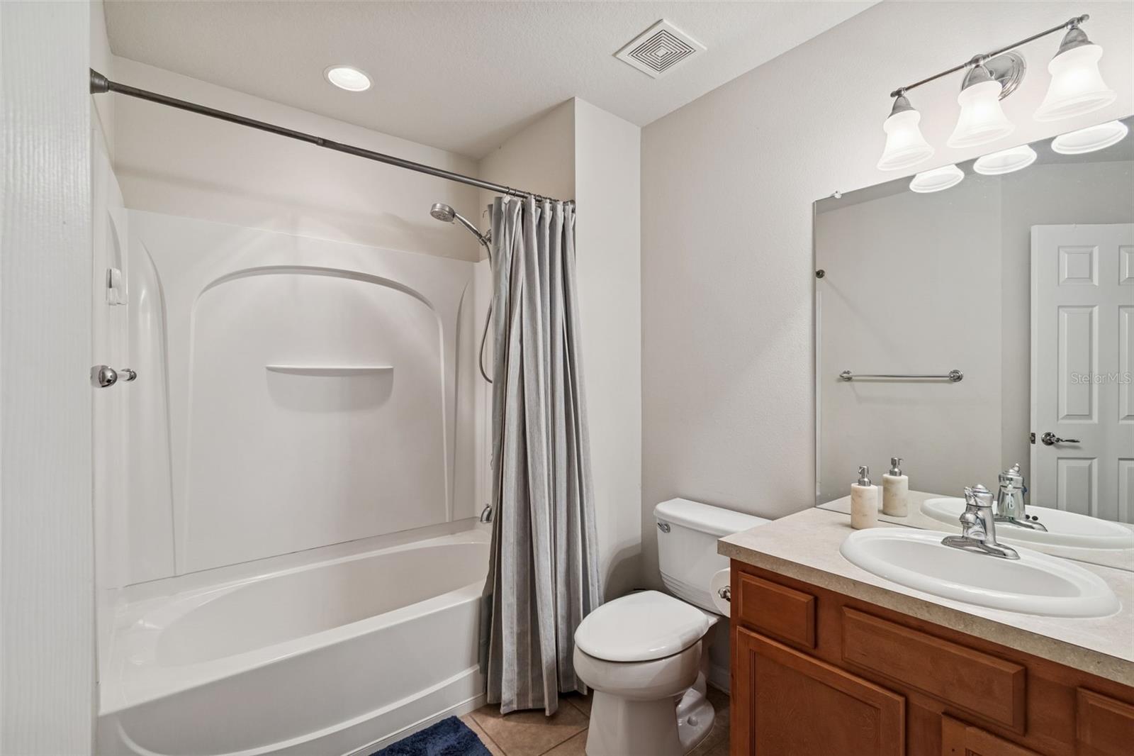 Bathroom 2 (Second Floor)