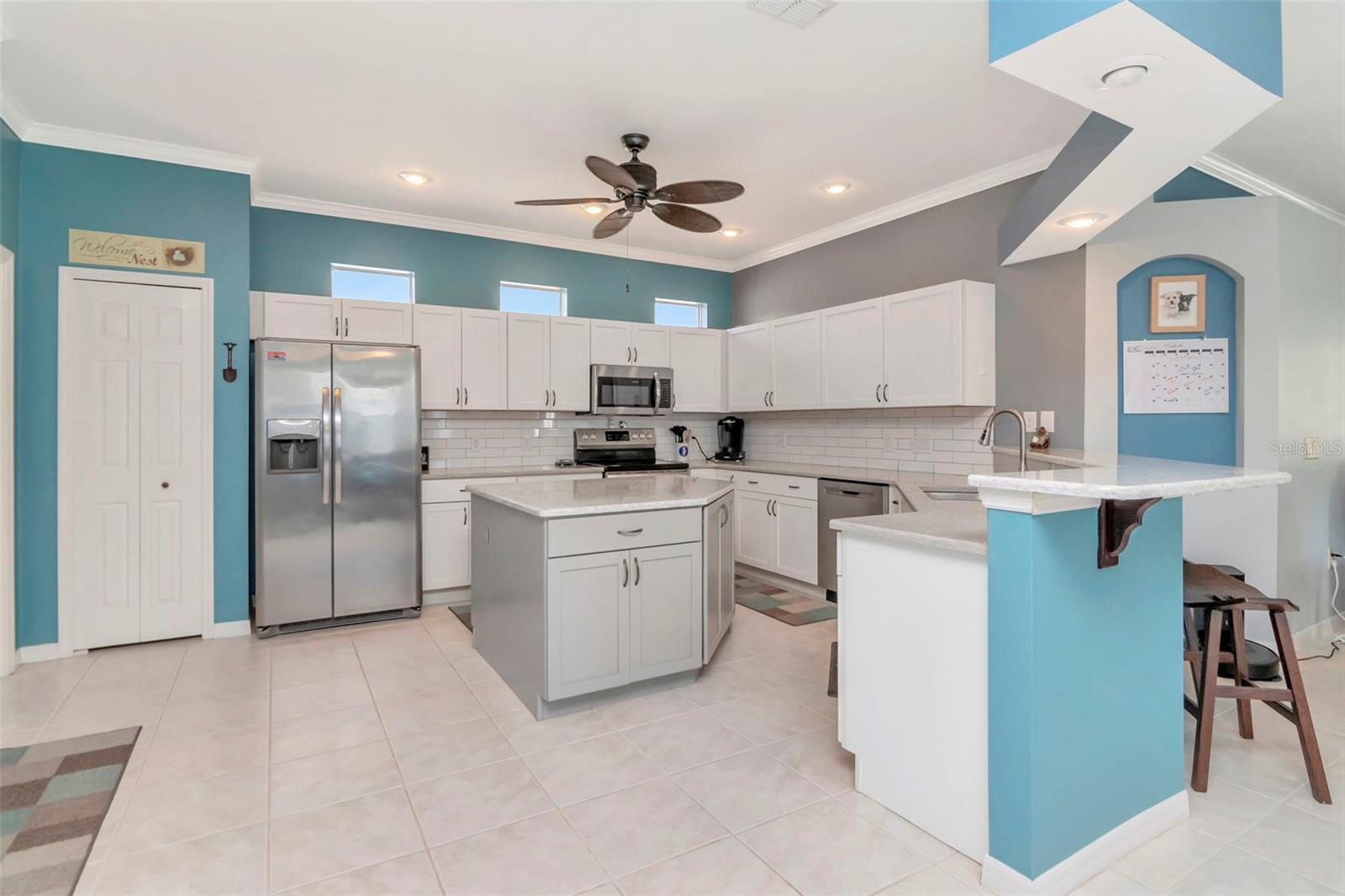 Open Modern Kitchen with Island