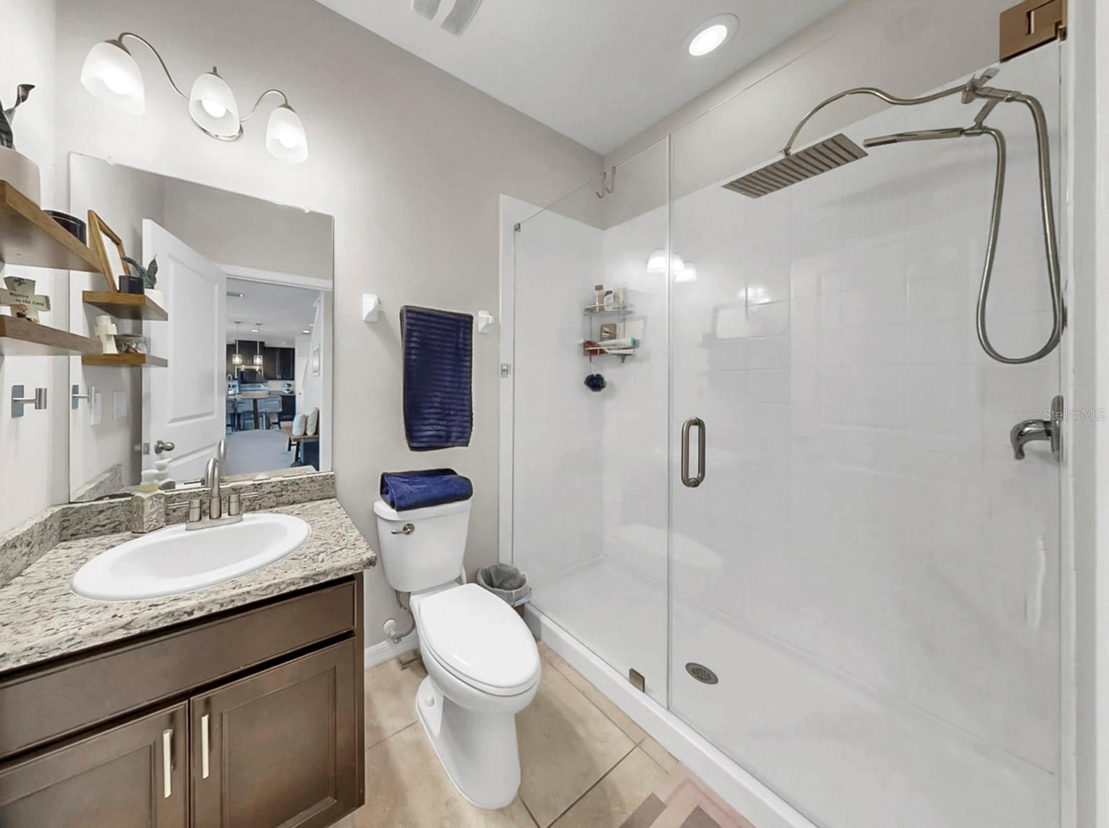 Main Floor Full bathroom