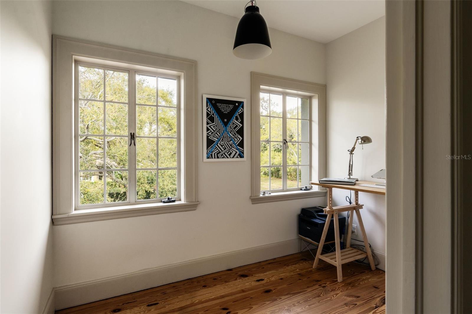 403 Jasmine Way - Upstairs office