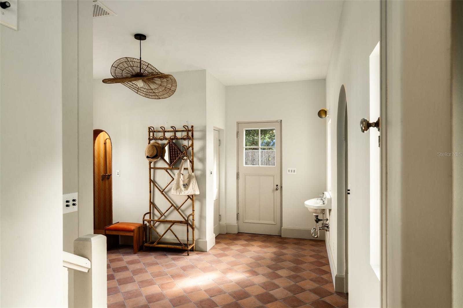 403 Jasmine Way - Utility room