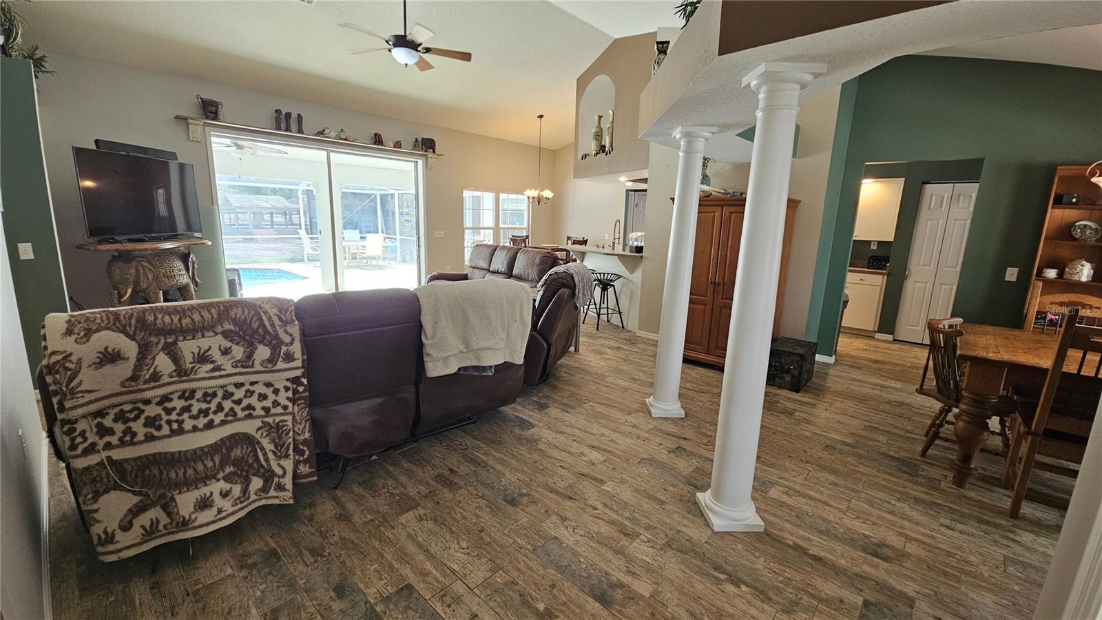 Foyer entrance opening to spacious floor plan with lots of natural sunlight