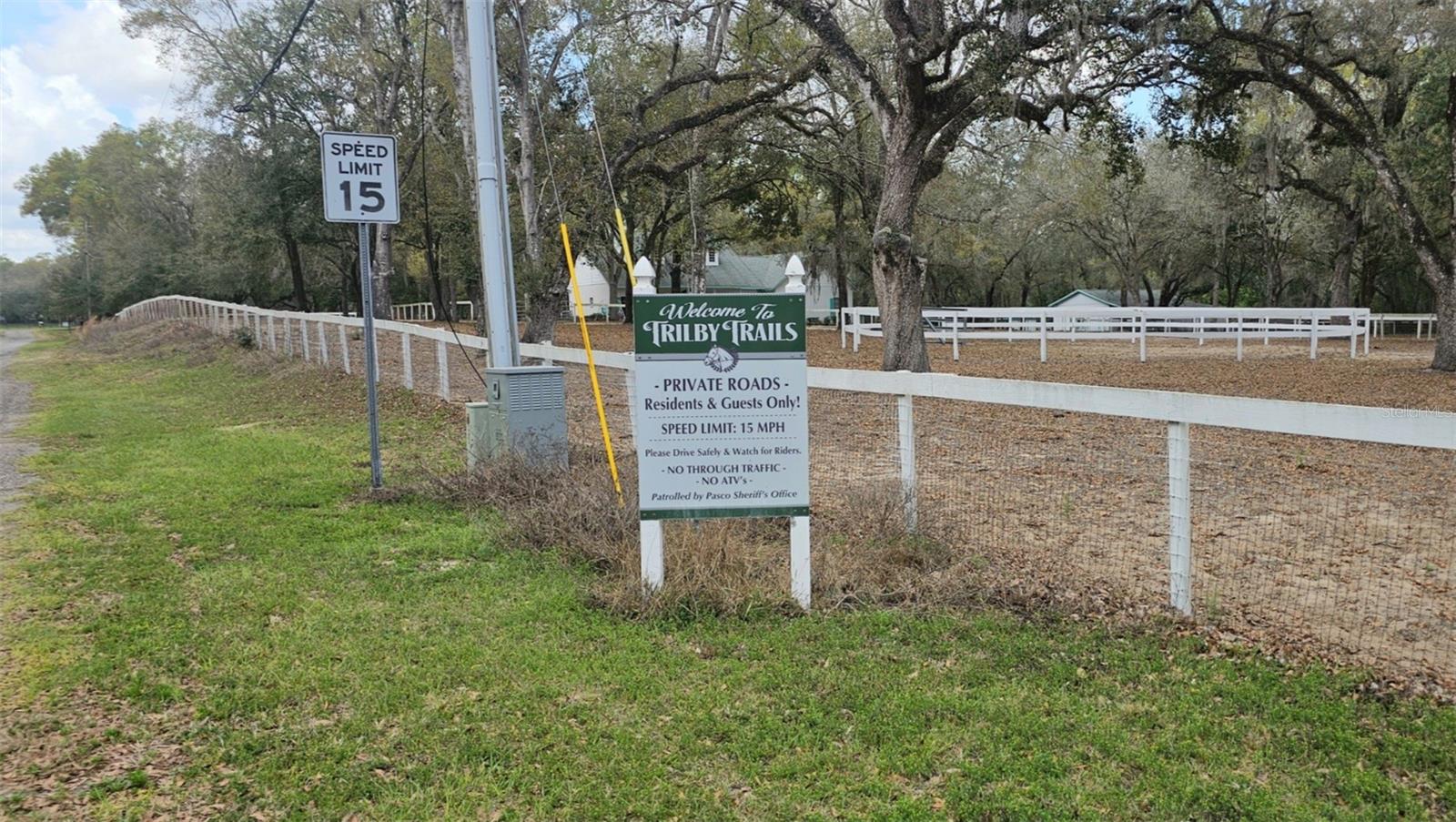 Trilby Trails Equestrian Community Sign