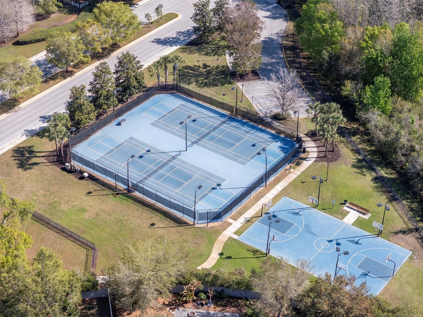 Aerial athletic courts
