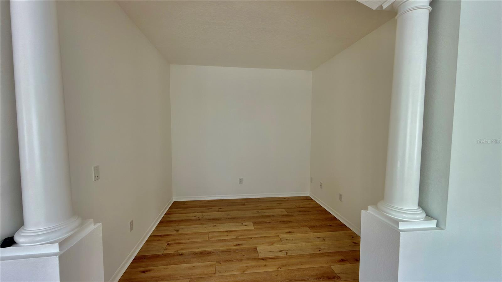 LOFT/OFFICE/DINING ROOM