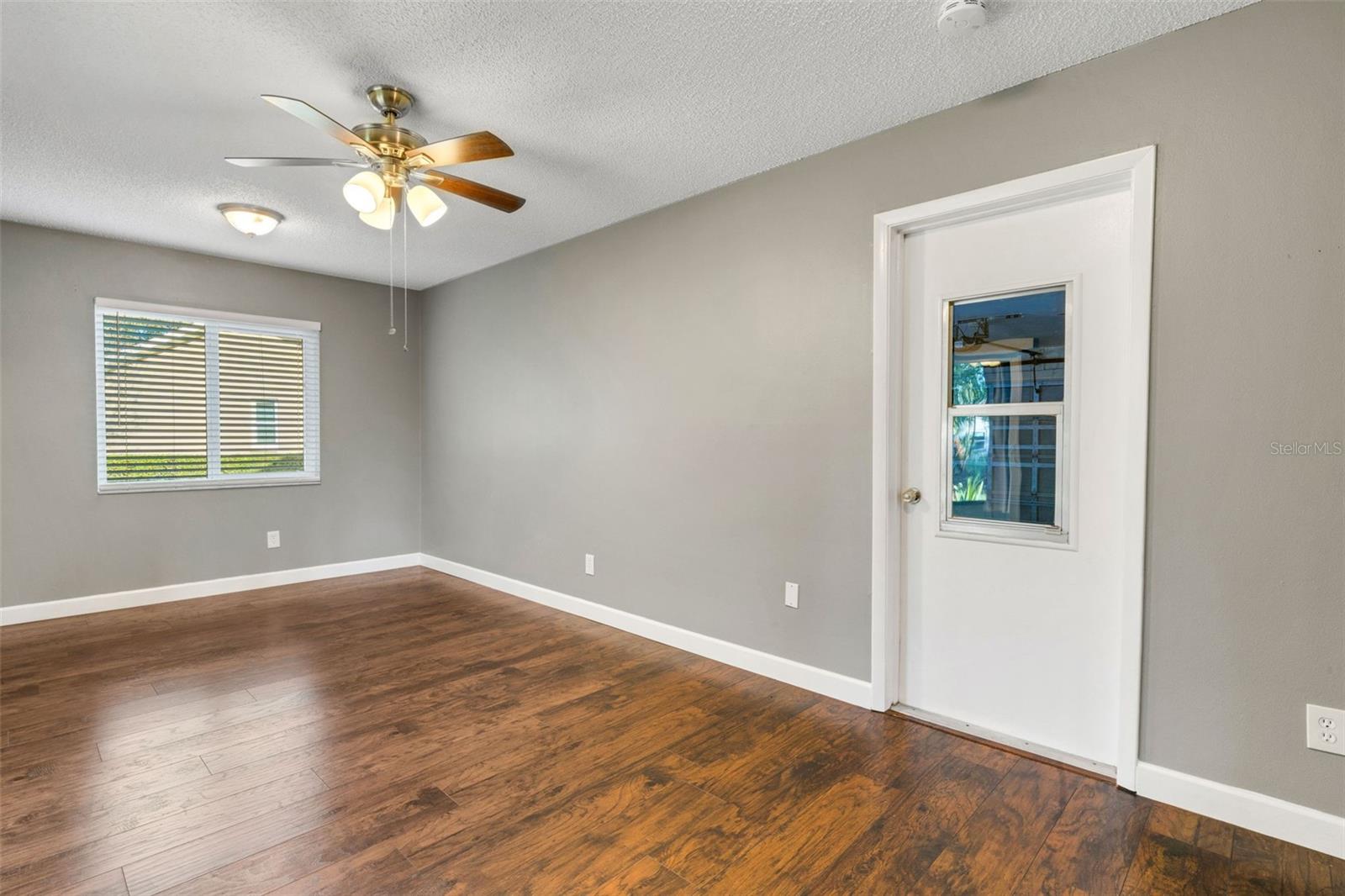 Convenient Garage door enters near the kitchen
