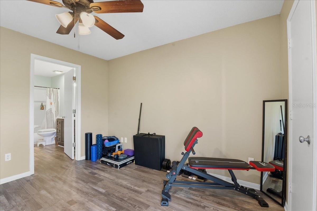 ENSUITE IN THE GUEST BEDROOM