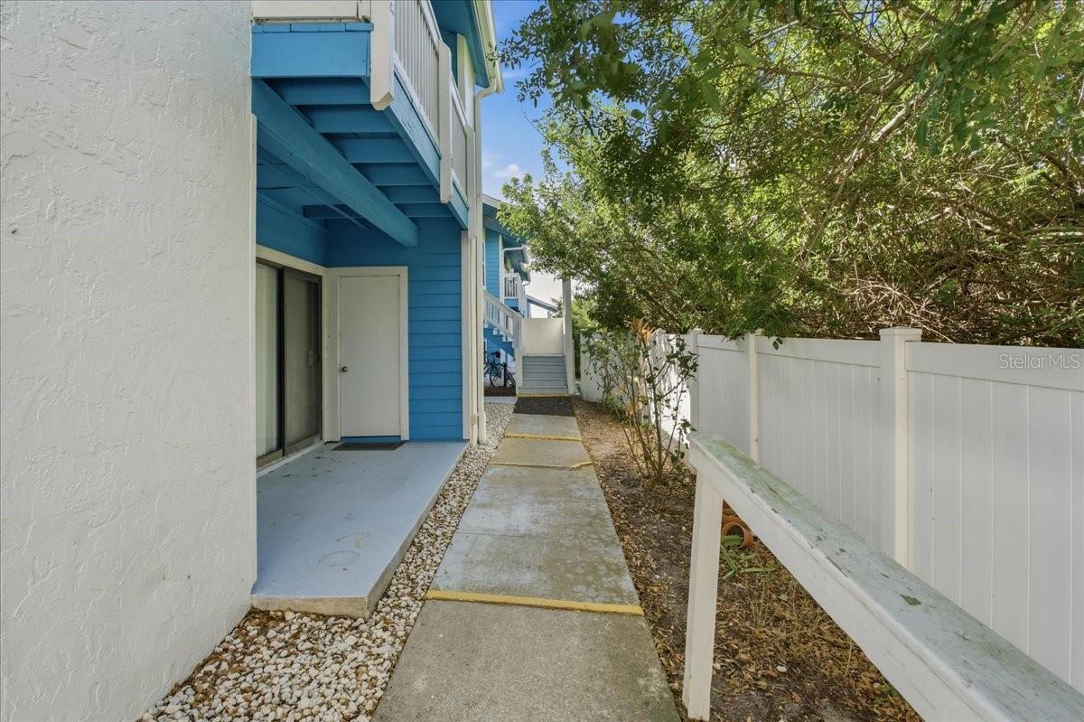 GROUND FLOOR UNIT WITH NO REAR NEIGHBORS!