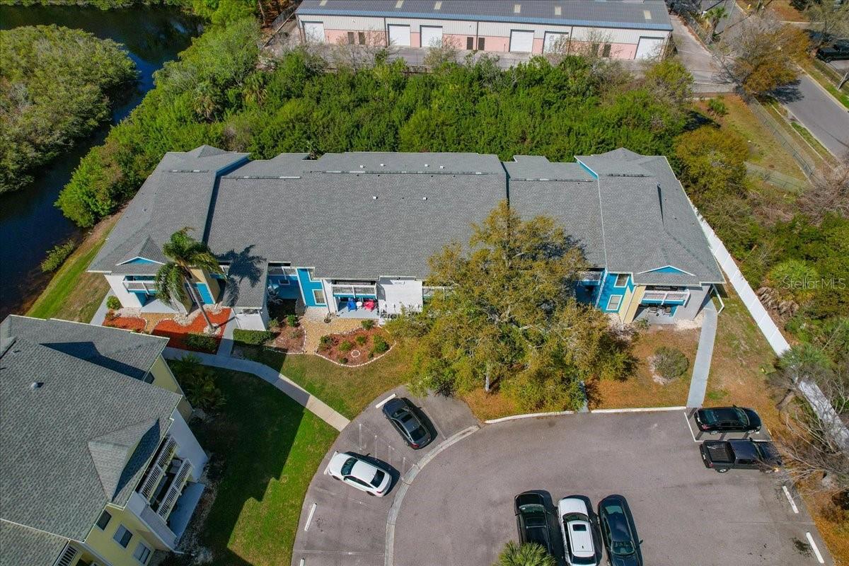 ONE OF THE ONLY BUILDINGS WITH CONSERVATION VIEWS!