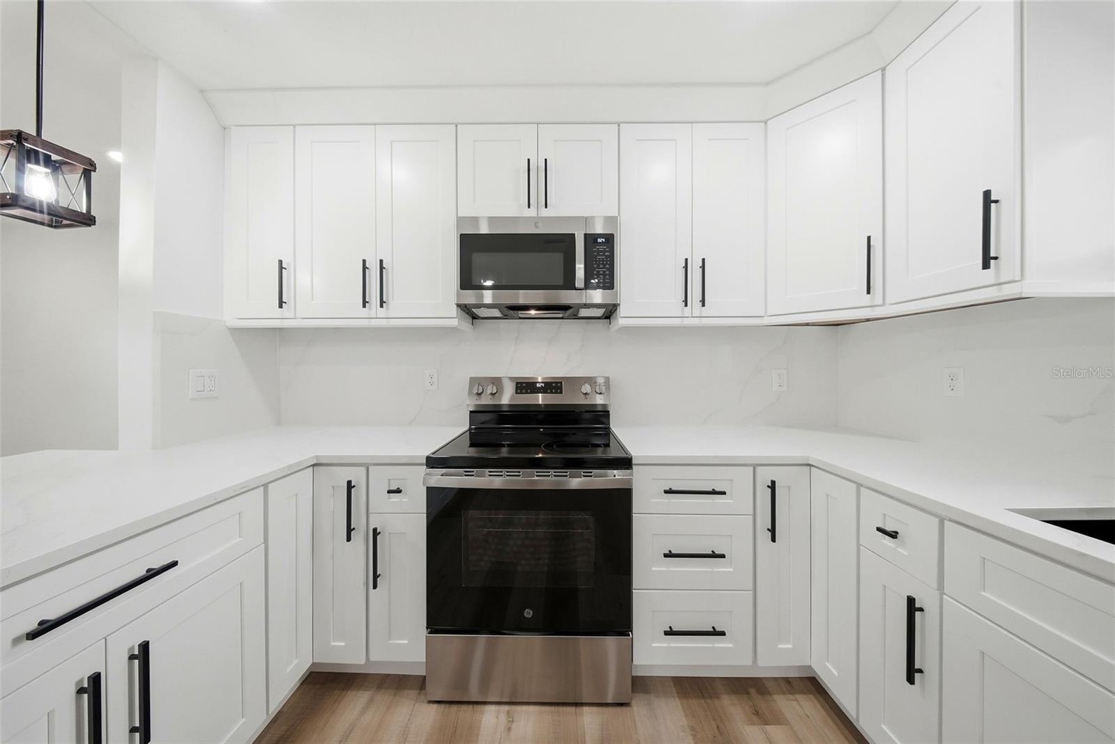 Updated Kitchen Soft Close Cabinets