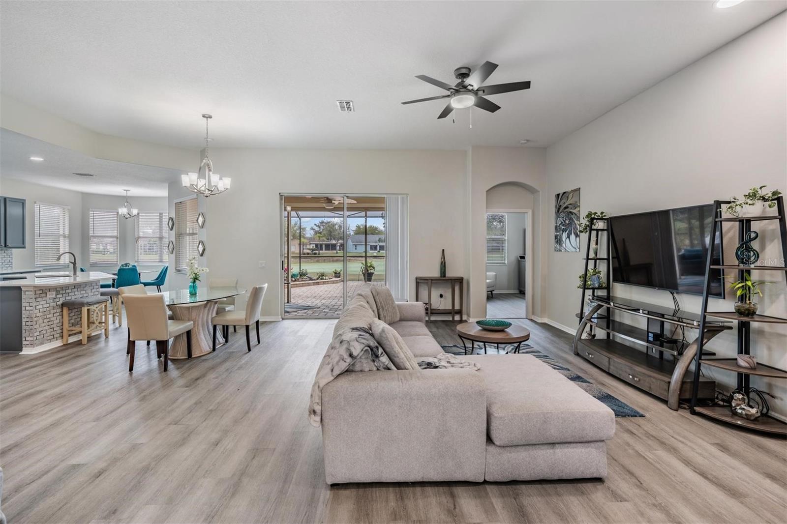 Neutral color palette with arched doorway