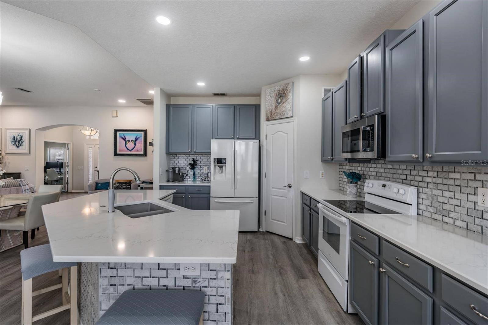 Breakfast bar seating